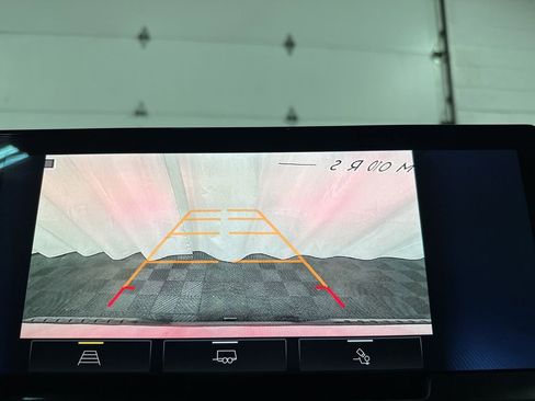 Used 2023 Chevrolet Silverado 1500 LT Trail Boss w/ Convenience Package II image 28