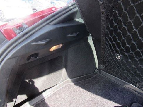Used 2018 Toyota C-HR XLE FWD image 47