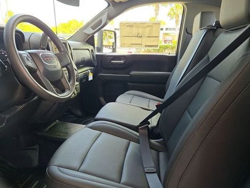 New 2025 GMC Sierra 3500 Pro AWD/4WD image 18