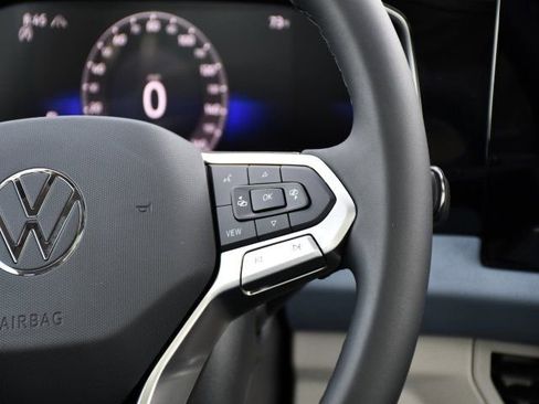 New 2026 Volkswagen Jetta SE FWD image 24