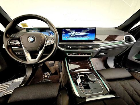Certified 2024 BMW X5 xDrive40i w/ Premium Package AWD/4WD image 17