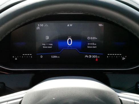 Certified 2025 Volkswagen Jetta S FWD image 21