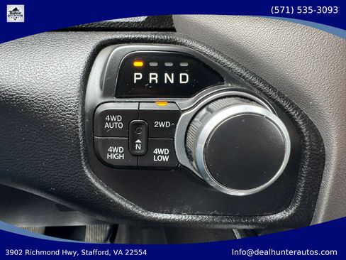 Used 2019 RAM 1500 Big Horn AWD/4WD image 18