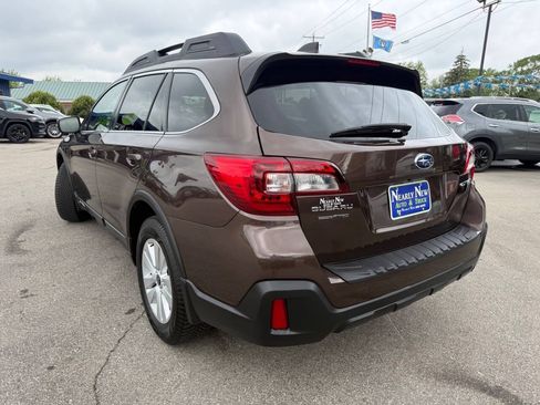 Used 2019 Subaru Outback 2.5i Premium w/ Protection Package #1 AWD/4WD image 6