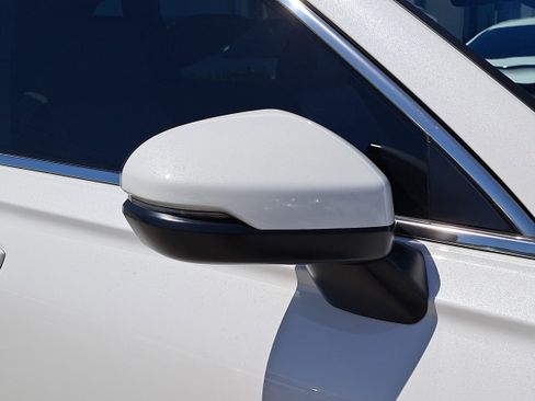 Used 2024 Honda CR-V EX image 7