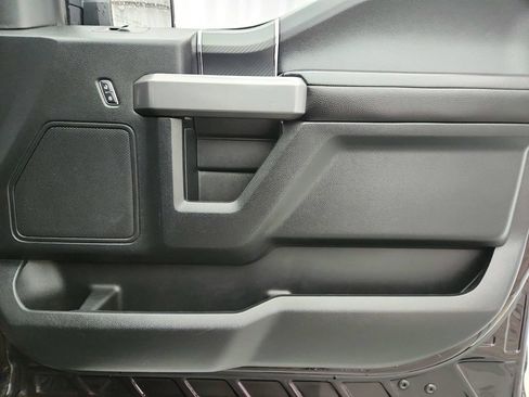 Used 2018 Ford F150 XLT w/ Equipment Group 302A Luxury AWD/4WD image 26