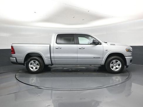 New 2026 RAM 1500 4x4 Crew Cab image 2