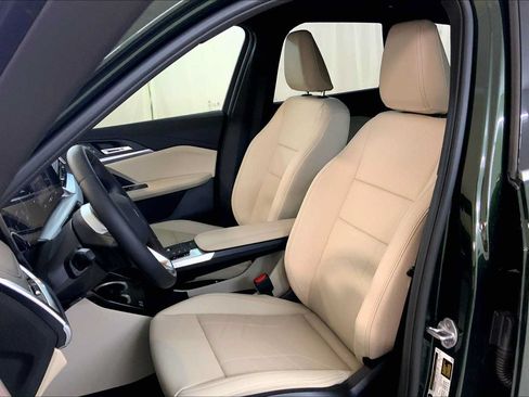 Used 2025 BMW X1 xDrive28i w/ Technology Package AWD/4WD image 9
