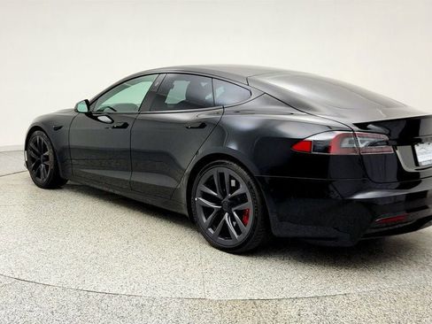 Used 2021 Tesla Model S Plaid image 7