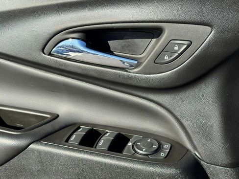 Used 2022 Chevrolet Equinox LT image 22