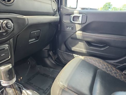Used 2021 Jeep Gladiator Overland AWD/4WD image 20