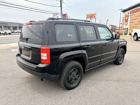 Used 2016 Jeep Patriot Sport w/ Power Value Group FWD image 6