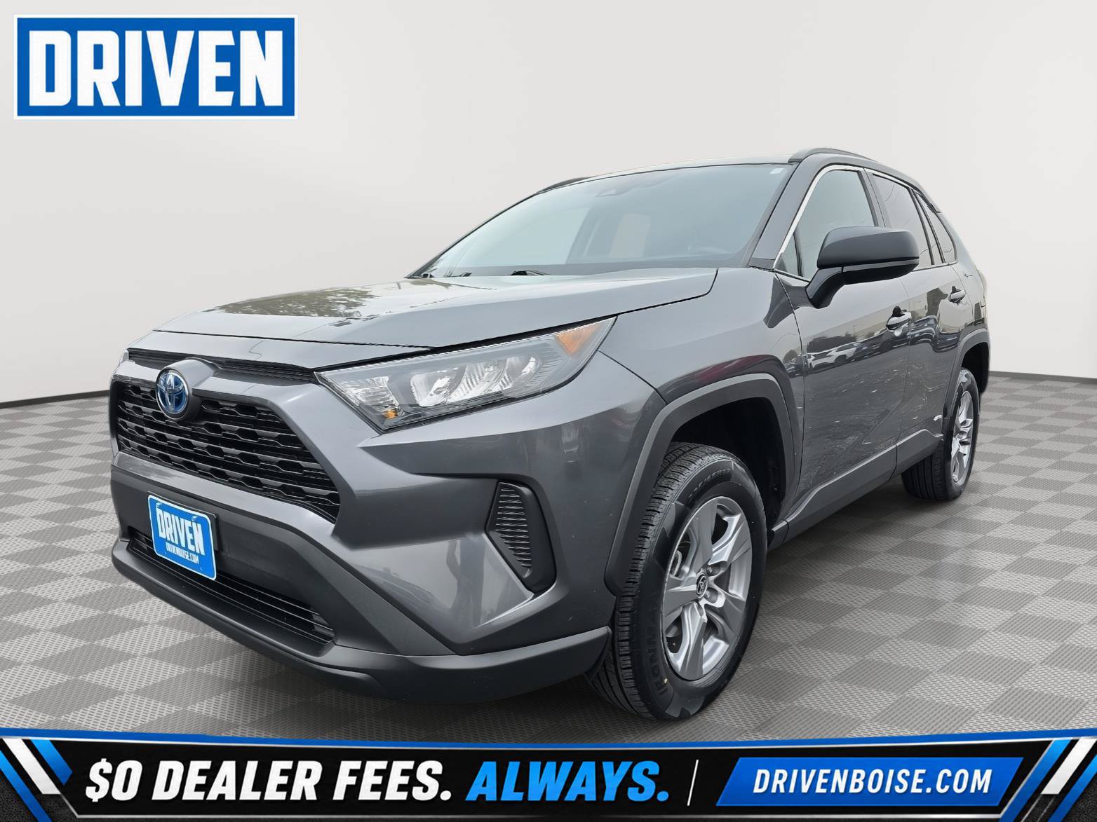 Used 2022 Toyota RAV4 LE AWD/4WD image 1