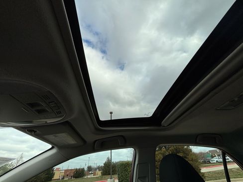 Used 2011 Toyota Corolla S image 26