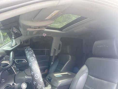 Used 2019 GMC Yukon Denali w/ Denali Ultimate Package RWD image 9
