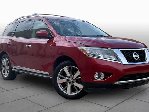 Used 2014 Nissan Pathfinder Platinum w/ Platinum Premium Package FWD image 2