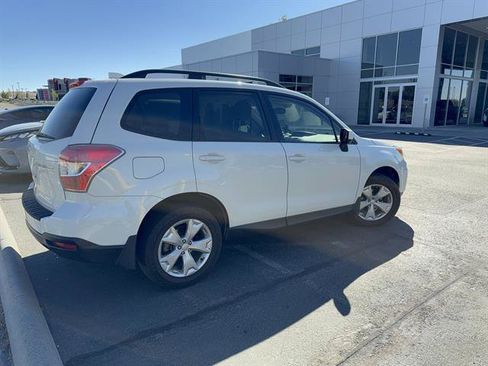 Used 2016 Subaru Forester 2.5i Premium AWD/4WD image 2