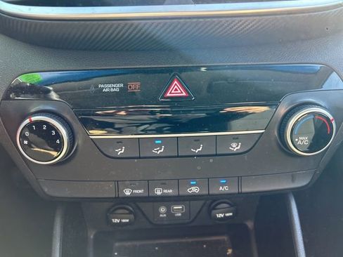 Used 2020 Hyundai Tucson SE image 13