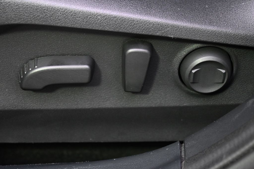 Used 2022 Subaru Outback Premium AWD/4WD image 14