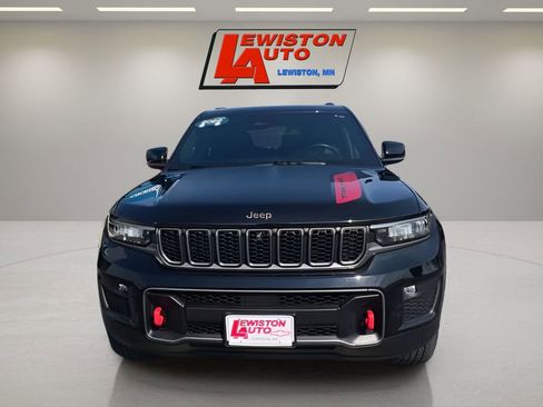 Used 2022 Jeep Grand Cherokee Trailhawk image 3