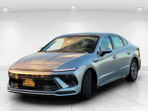 New 2026 Hyundai Sonata SEL image 2