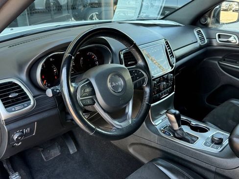 Used 2022 Jeep Grand Cherokee Laredo X AWD/4WD image 20