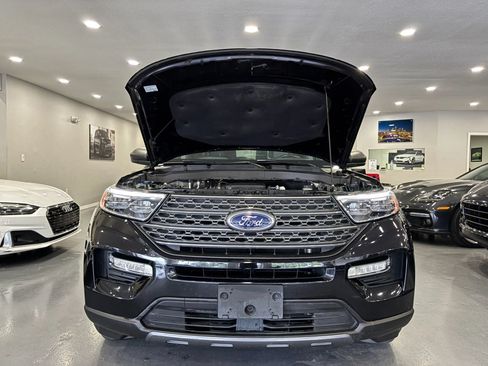 Used 2021 Ford Explorer XLT w/ Equipment Group 202A RWD image 48
