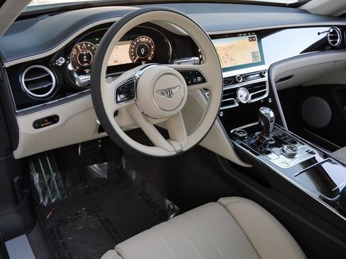 New 2026 Bentley Flying Spur Plug-In Hybrid image 2