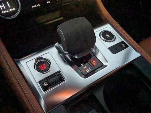 Used 2024 Jaguar F-PACE R-Dynamic S image 15