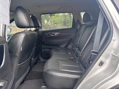 Used 2016 Nissan Rogue SL image 34