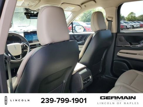 New 2026 Lincoln Corsair Premiere image 20