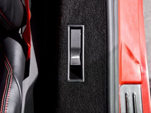 Used 2021 Ferrari SF90 Stradale image 38