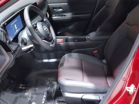 New 2026 Nissan Kicks SR image 20