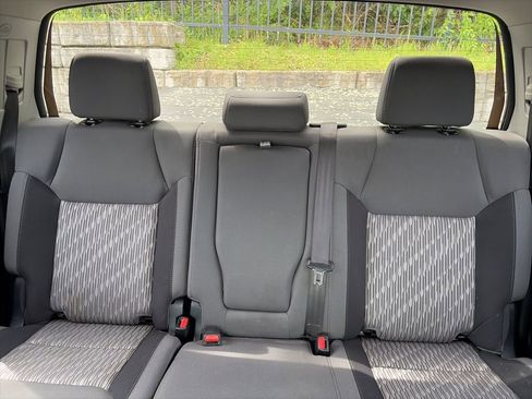 Used 2018 Toyota Tundra SR5 w/ SR5 Upgrade Package image 24