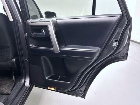 Used 2019 Toyota 4Runner SR5 image 17