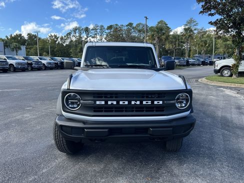 New 2025 Ford Bronco Big Bend image 2