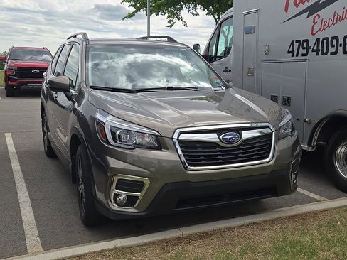 Used 2020 Subaru Forester Limited AWD/4WD image 4