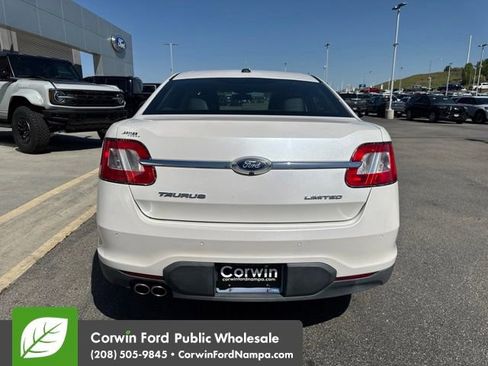 Used 2010 Ford Taurus Limited FWD image 5