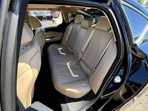 Used 2023 Acura TLX w/Advance Package image 19