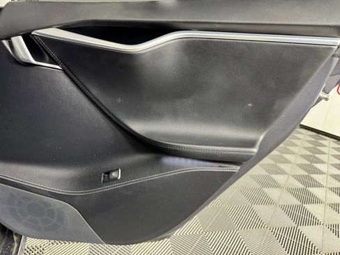 Used 2017 Tesla Model S 90D image 43