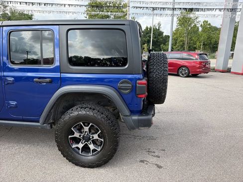 Used 2018 Jeep Wrangler Unlimited Rubicon AWD/4WD image 7