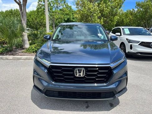 Used 2025 Honda CR-V EX image 2