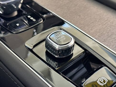 New 2026 Volvo XC90 T8 Ultra w/ Lounge Package image 23