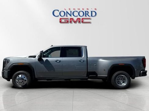 New 2026 GMC Sierra 3500 Denali Ultimate AWD/4WD image 7