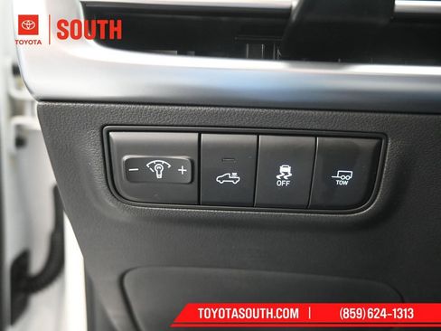 Used 2025 Hyundai Santa Cruz Limited AWD/4WD image 26