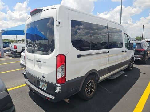 Used 2022 Ford Transit 350 XLT RWD image 3