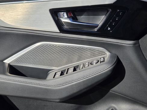 Certified 2023 Acura MDX FWD image 23