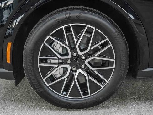 Used 2025 Ford Mustang Mach-E Premium image 11