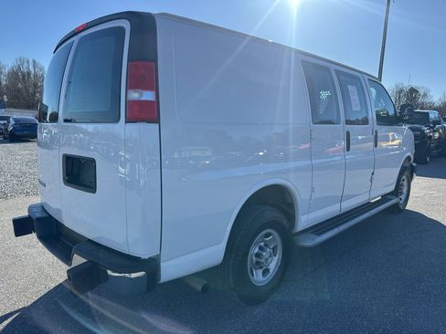 Used 2024 Chevrolet Express 2500 w/ Driver Convenience Package image 5