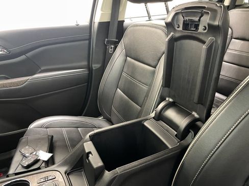 Certified 2023 GMC Acadia Denali AWD/4WD image 33